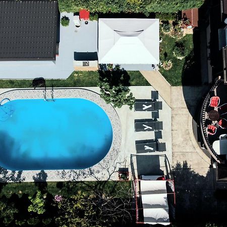 Lux Apartments With Pool Dex Zemun Polje エクステリア 写真