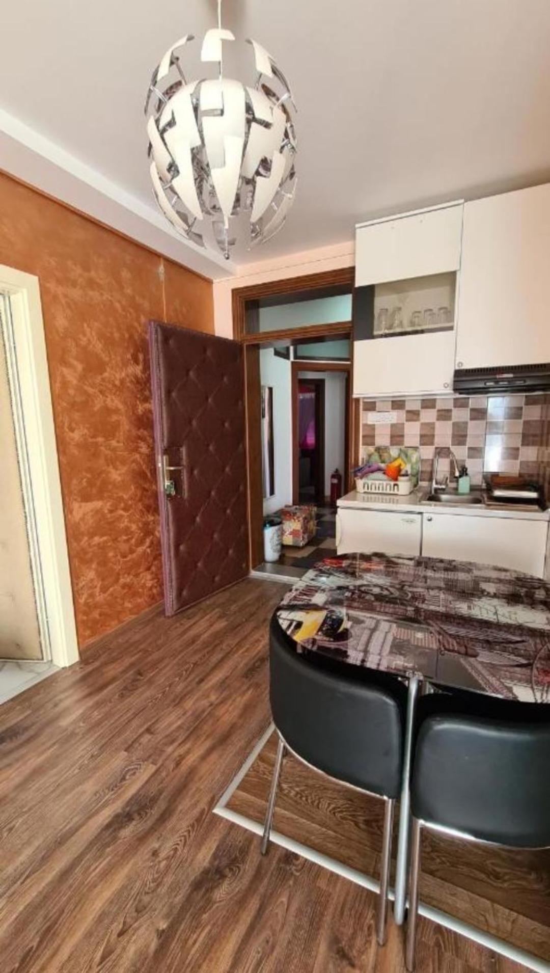Lux Apartments With Pool Dex Zemun Polje エクステリア 写真